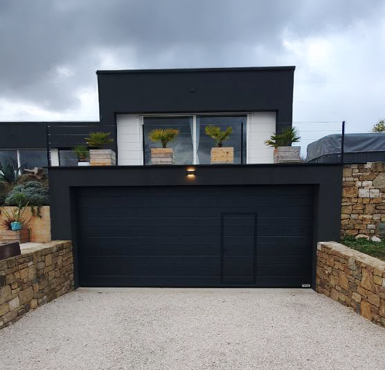 Izbira garažnih vrat - na kaj morate biti pozorni